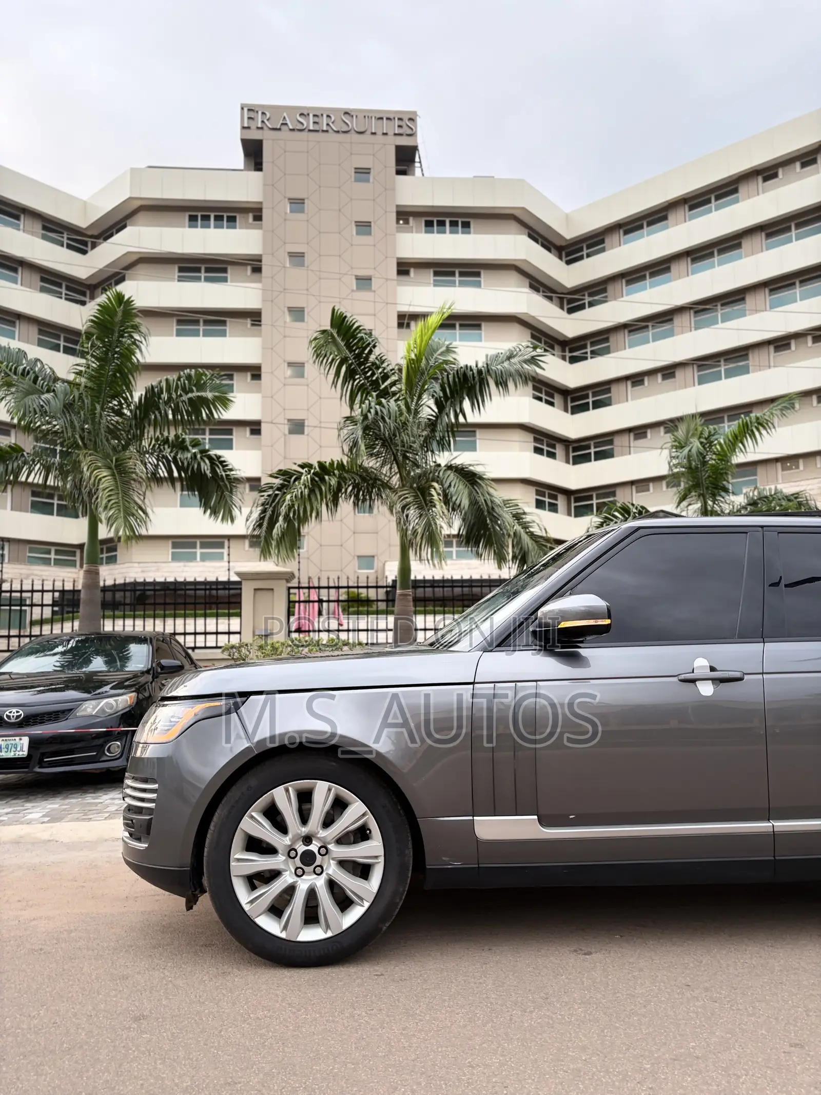 Land Rover Range Rover Vogue 2015 Beige