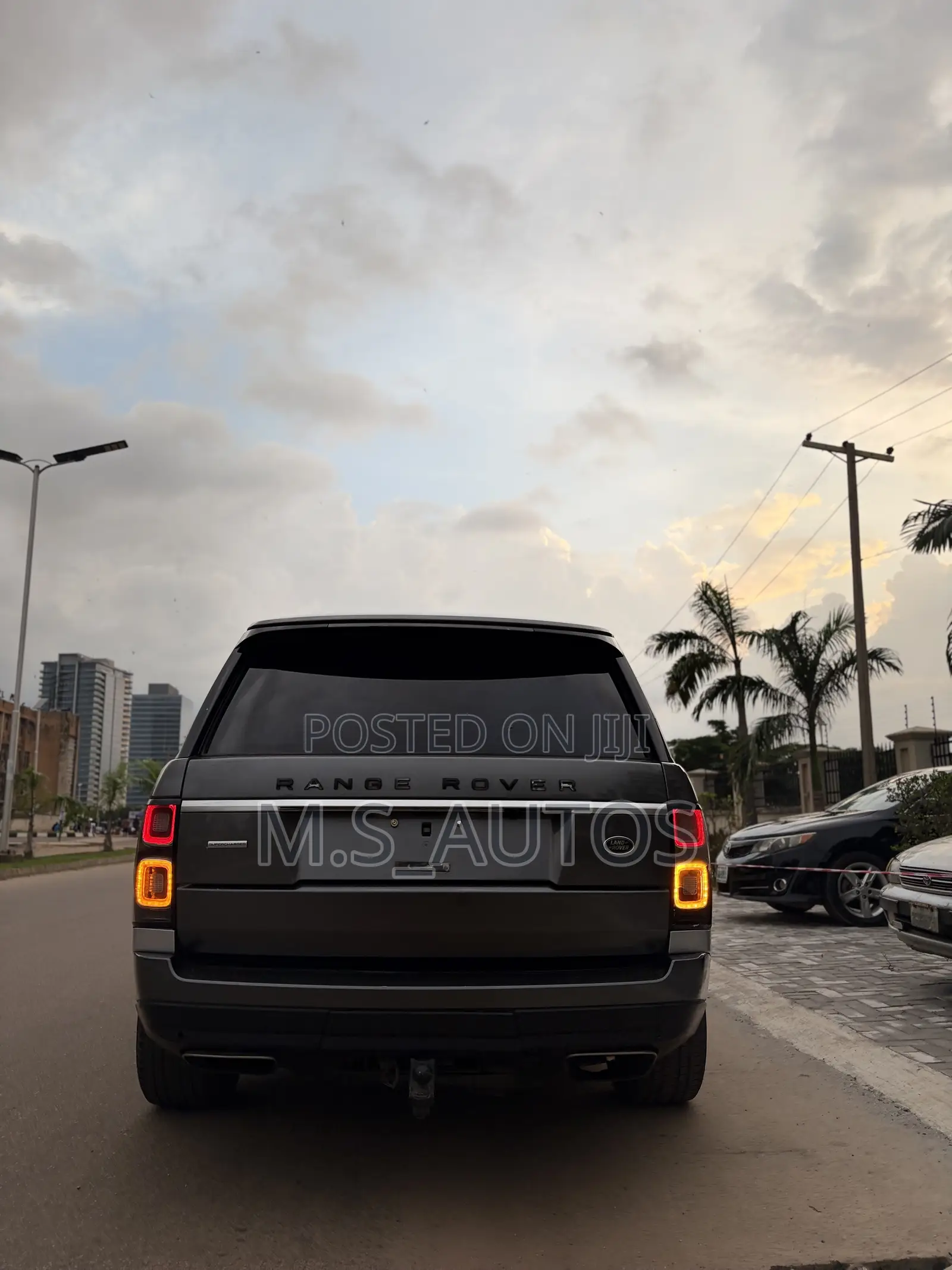 Land Rover Range Rover Vogue 2015 Beige