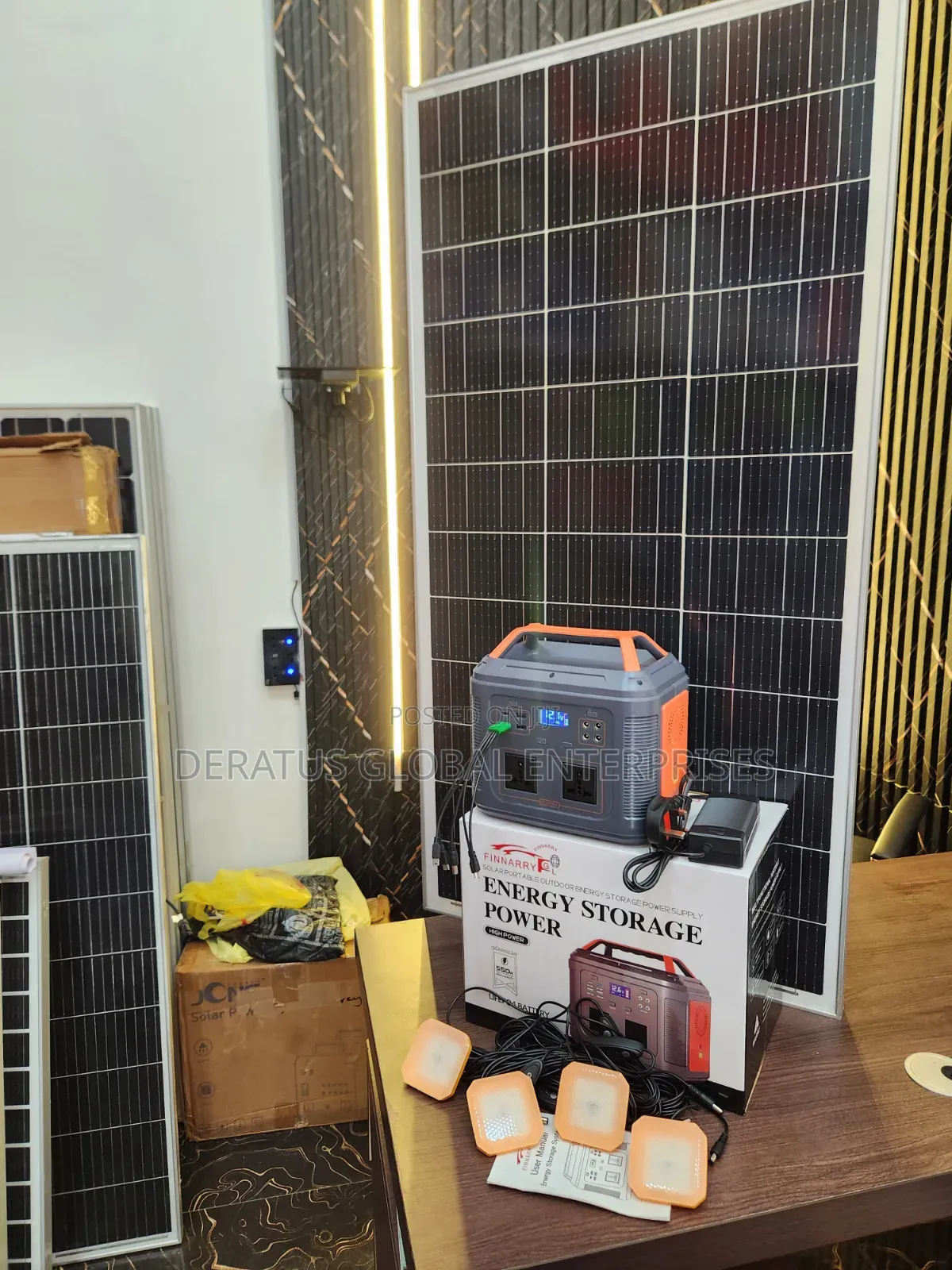 550W Solar Power Supply for TV,Fans Laptop
