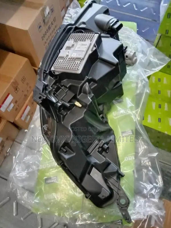 Head Lamp 508 Charger Peugout