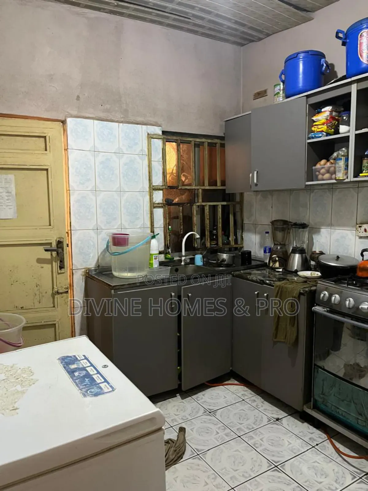 3bdrm Bungalow in Dawaki for sale