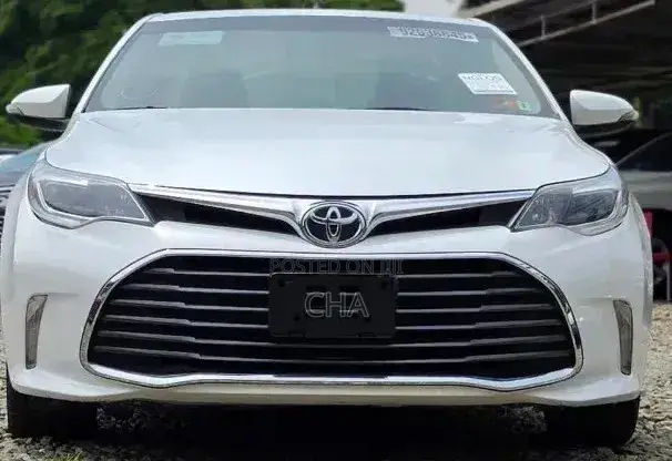 Toyota Avalon XLE Premium FWD Sedan (3.6L 6cyl 6A) 2016 Off white