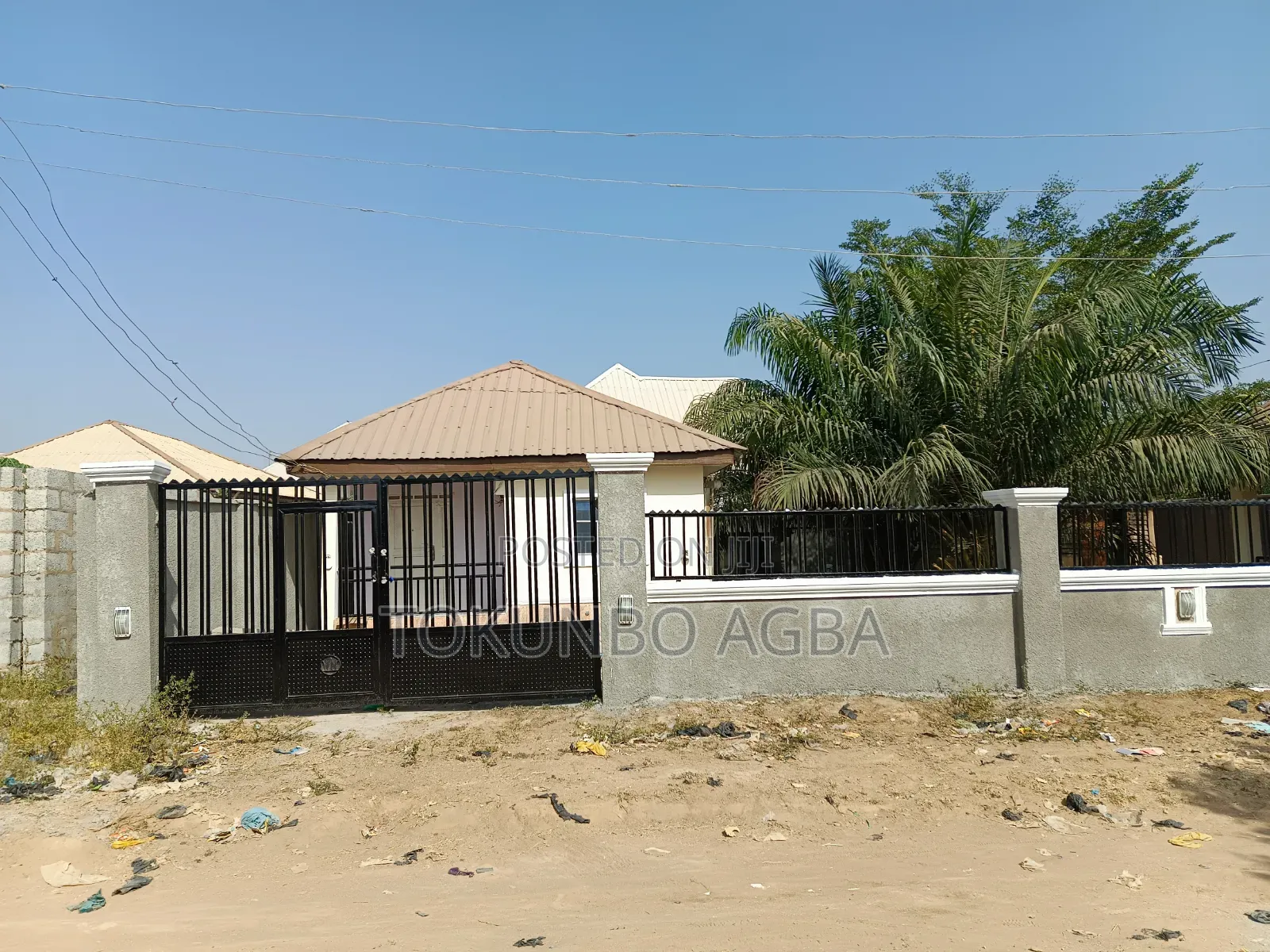 1bdrm Bungalow in Aso Estate( Behind), Lugbe District for sale