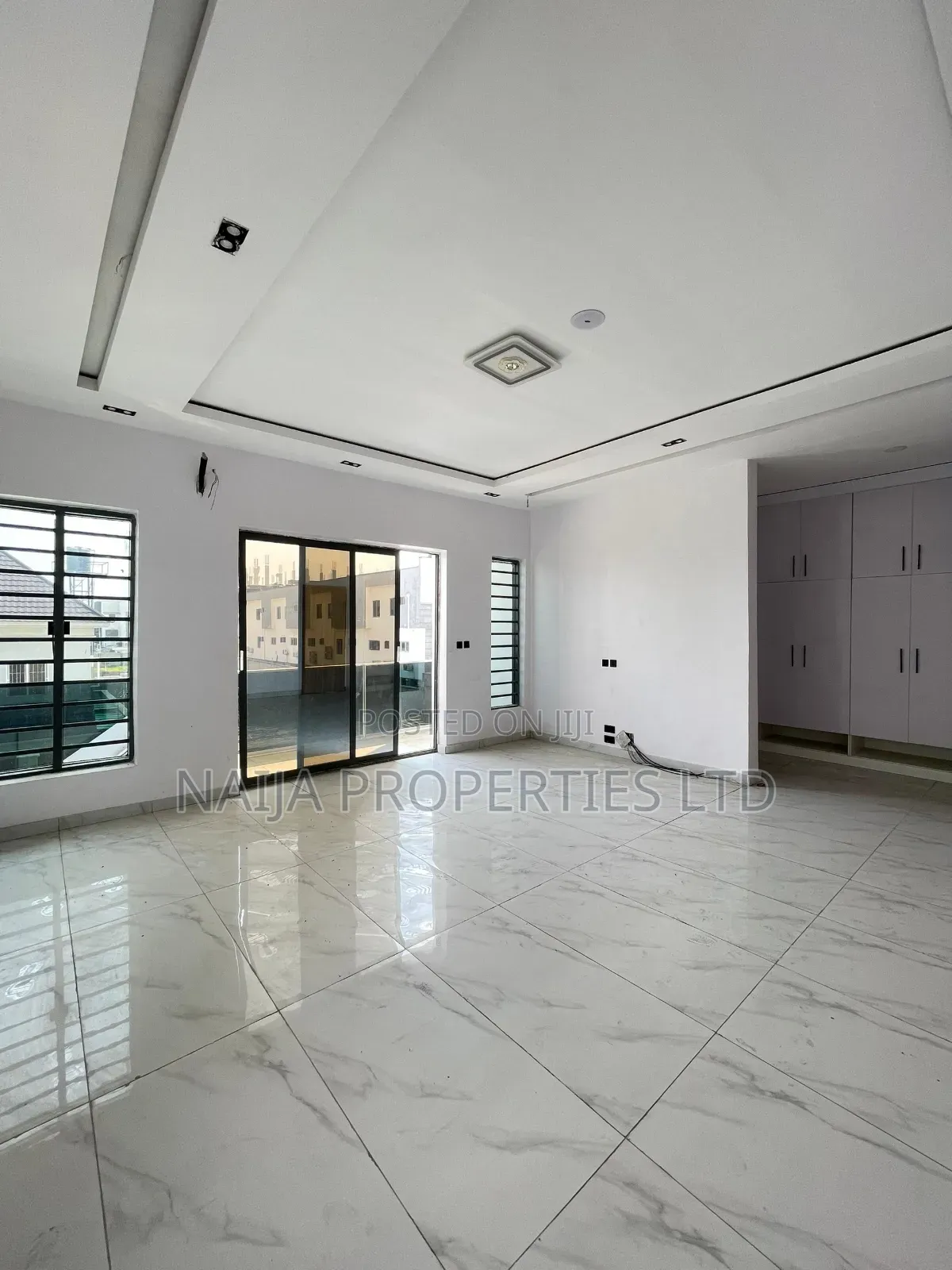 4bdrm Duplex in Seagate Estate, Ikate-Elegushi for sale