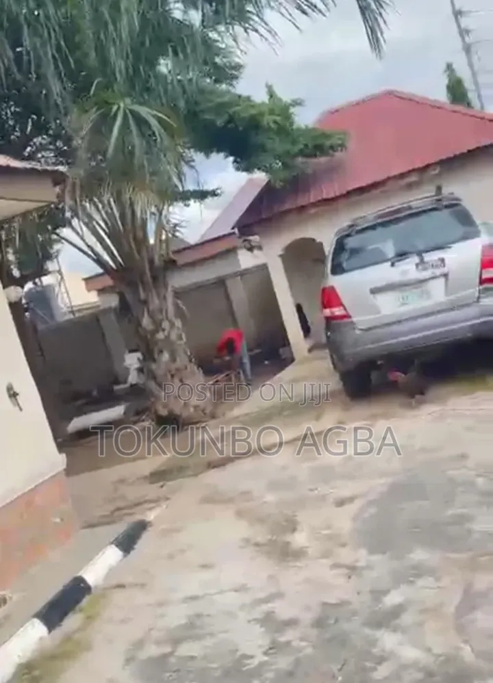 1bdrm Bungalow in Aso Estate( Behind), Lugbe District for sale