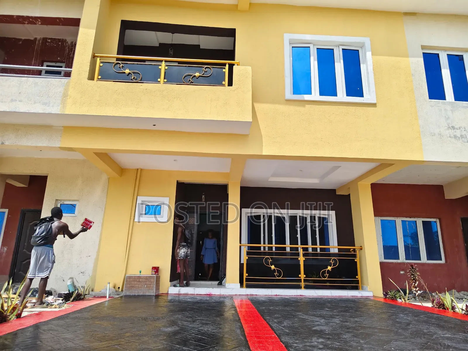 Furnished 3bdrm Duplex in Maridian Park Estate for sale