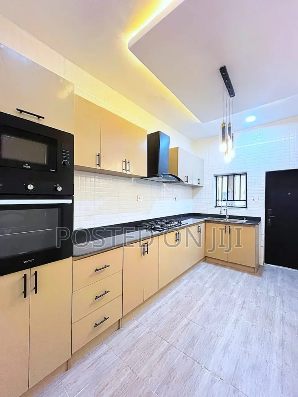 Furnished 3bdrm Duplex in Maridian Park Estate for sale