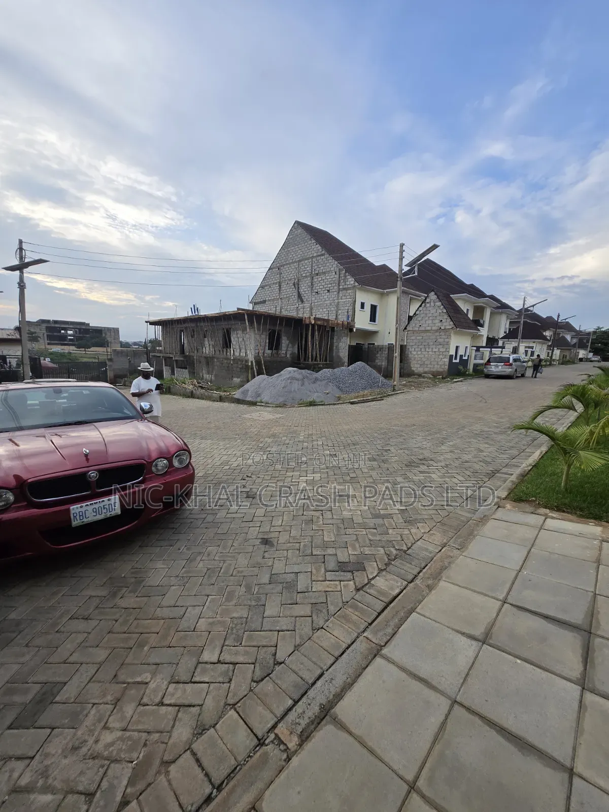 4bdrm Duplex in Galadimawa for sale