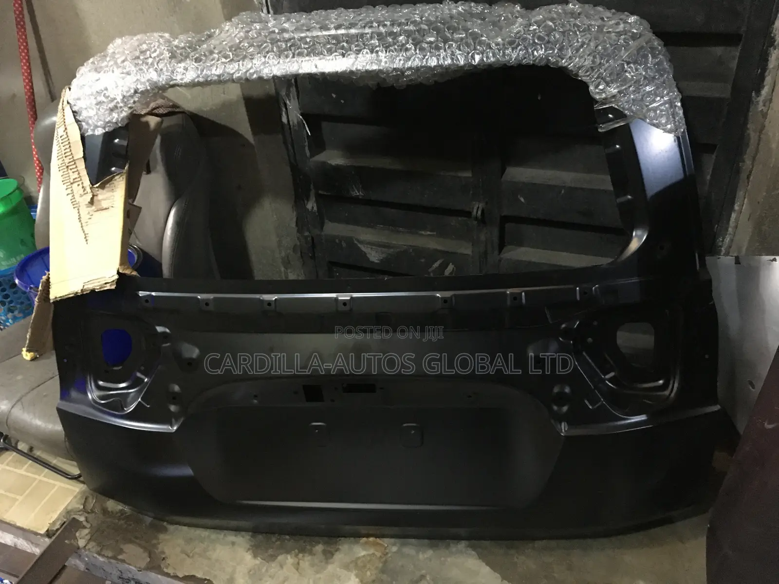 Back Booth for Toyota Land Cruiser 2023