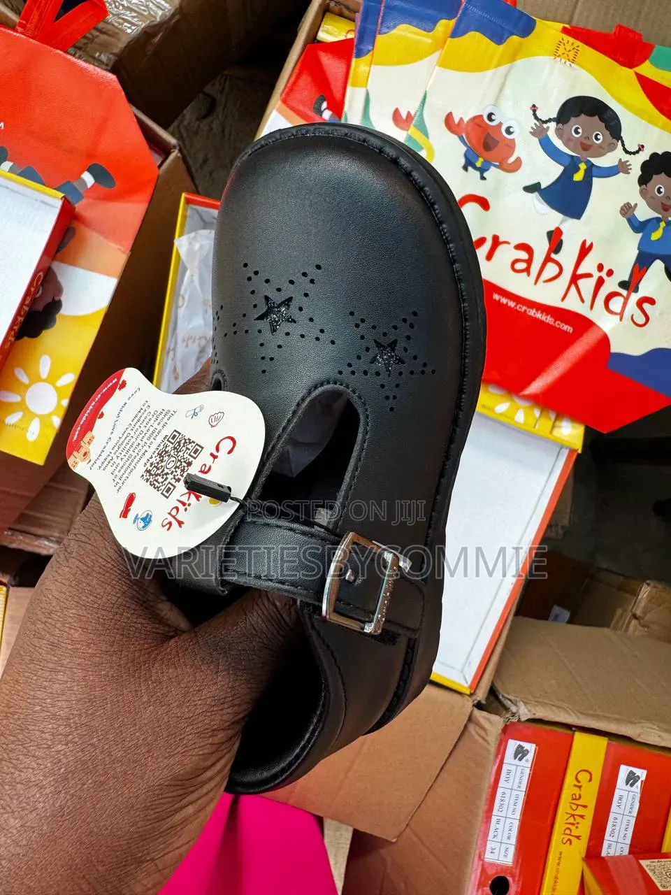 Quality Light Weight Sole Crabkids Girl Shoe 618475