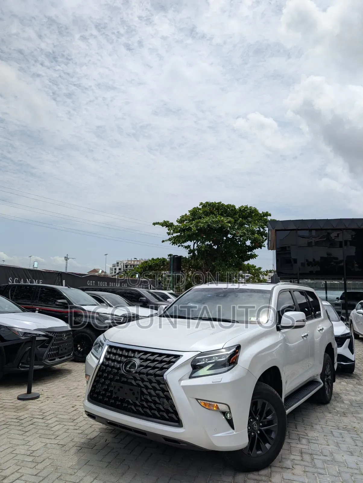 Lexus GX 2023 White