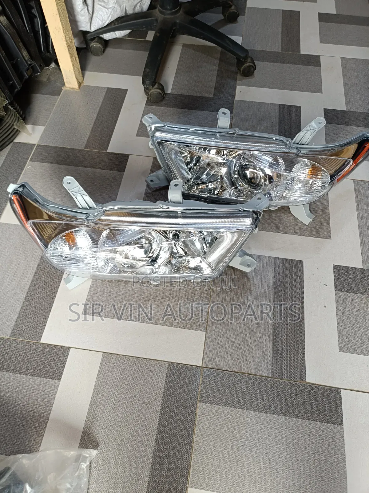 Head Light Toyota Highlander 2012