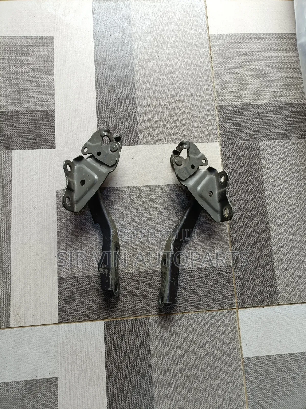 Bonnet Inches Toyota Highlander 2012