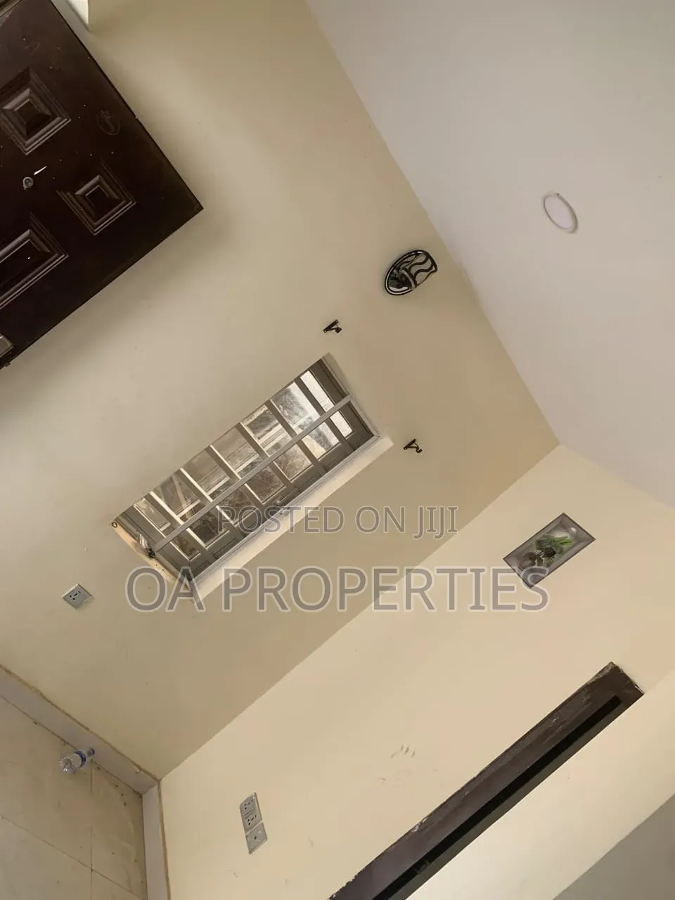 3bdrm Bungalow in Ajao Expr, Off for rent
