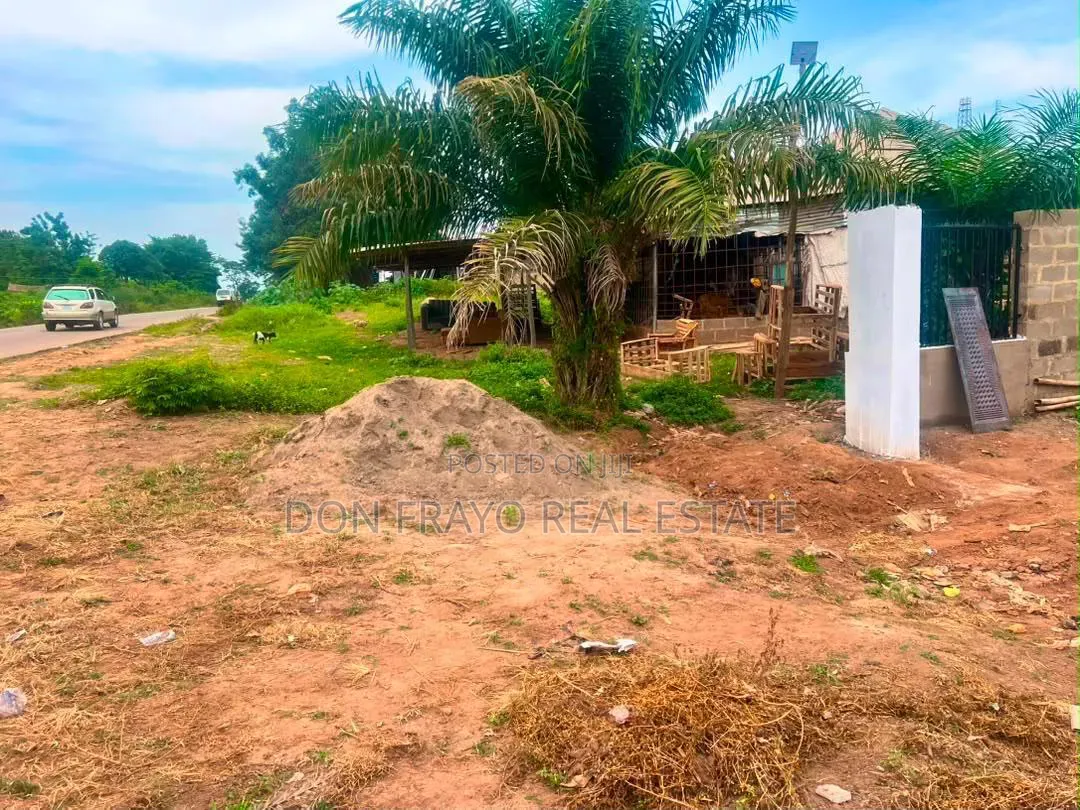 602 SQM of Commercial Land for Sale at Erunmu / Lalupon Road