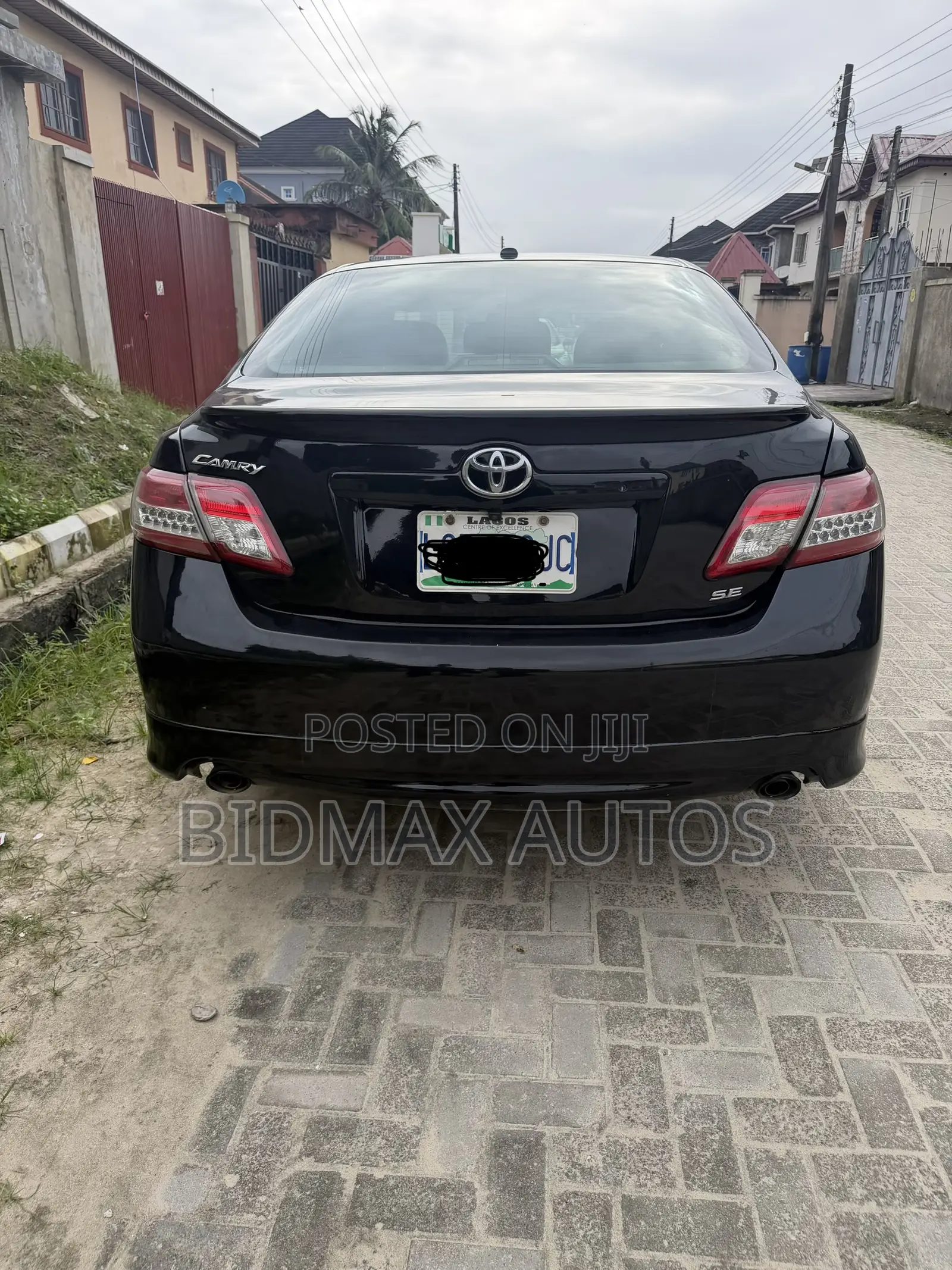 Toyota Camry SE 4dr Sedan (2.5L 4cyl 6AM) 2010 Black