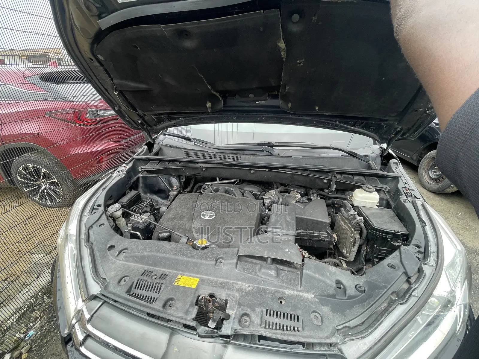 Toyota Highlander XLE 4x4 V6 (3.5L 6cyl 8A) 2018 Black