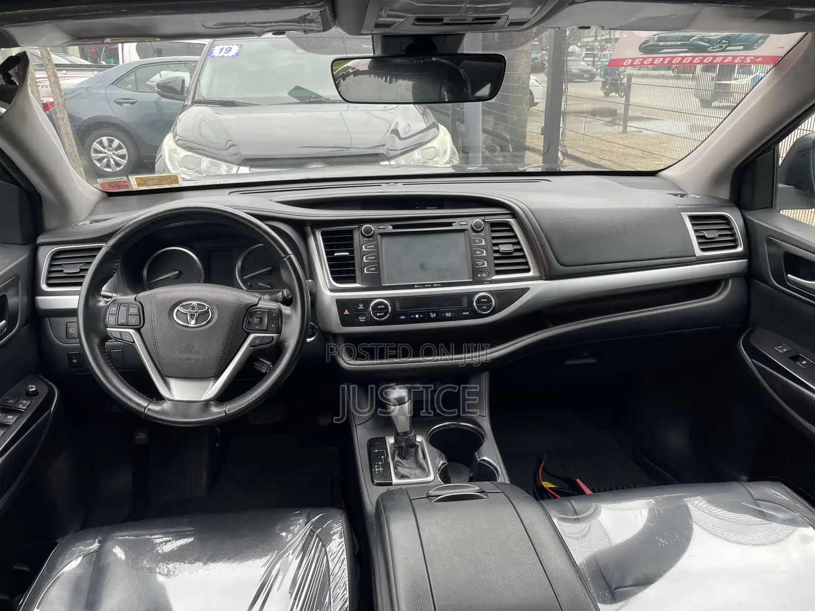 Toyota Highlander XLE 4x4 V6 (3.5L 6cyl 8A) 2018 Black