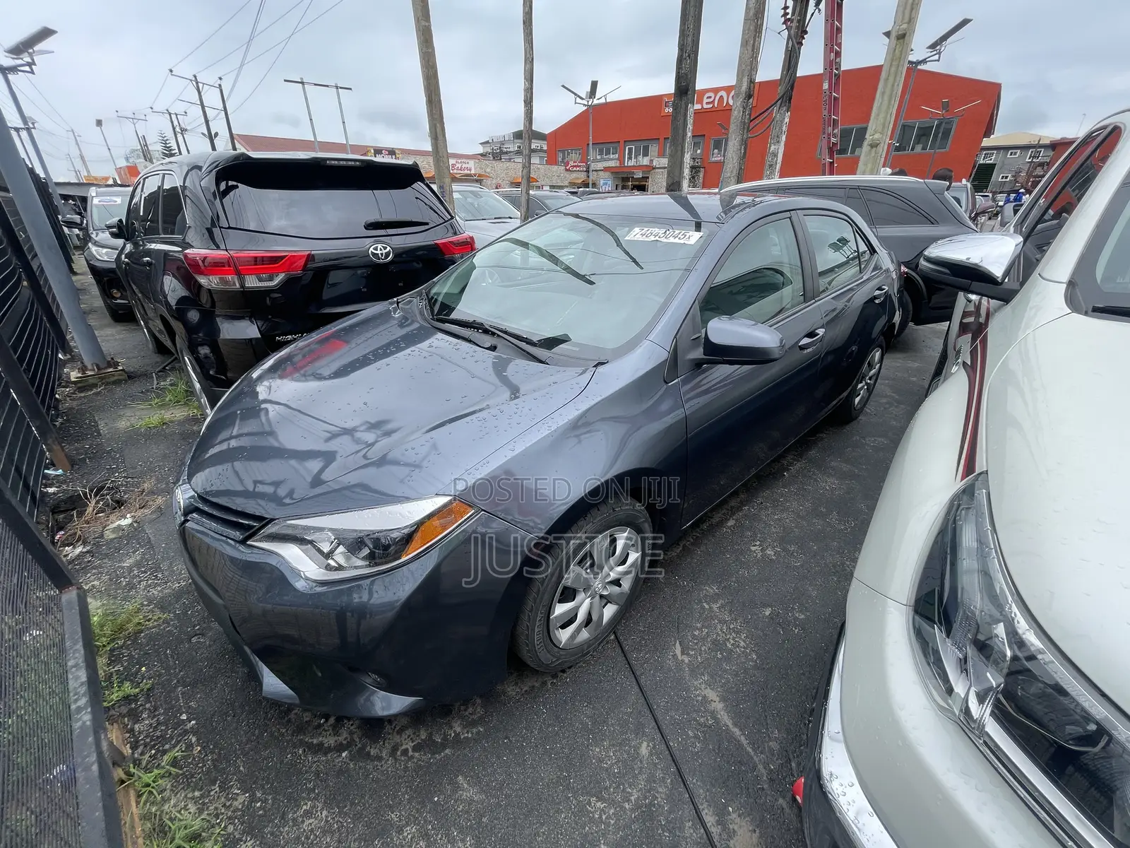 Toyota Corolla LE 4dr Sedan (1.8L 4cyl CVT) 2015 Gray