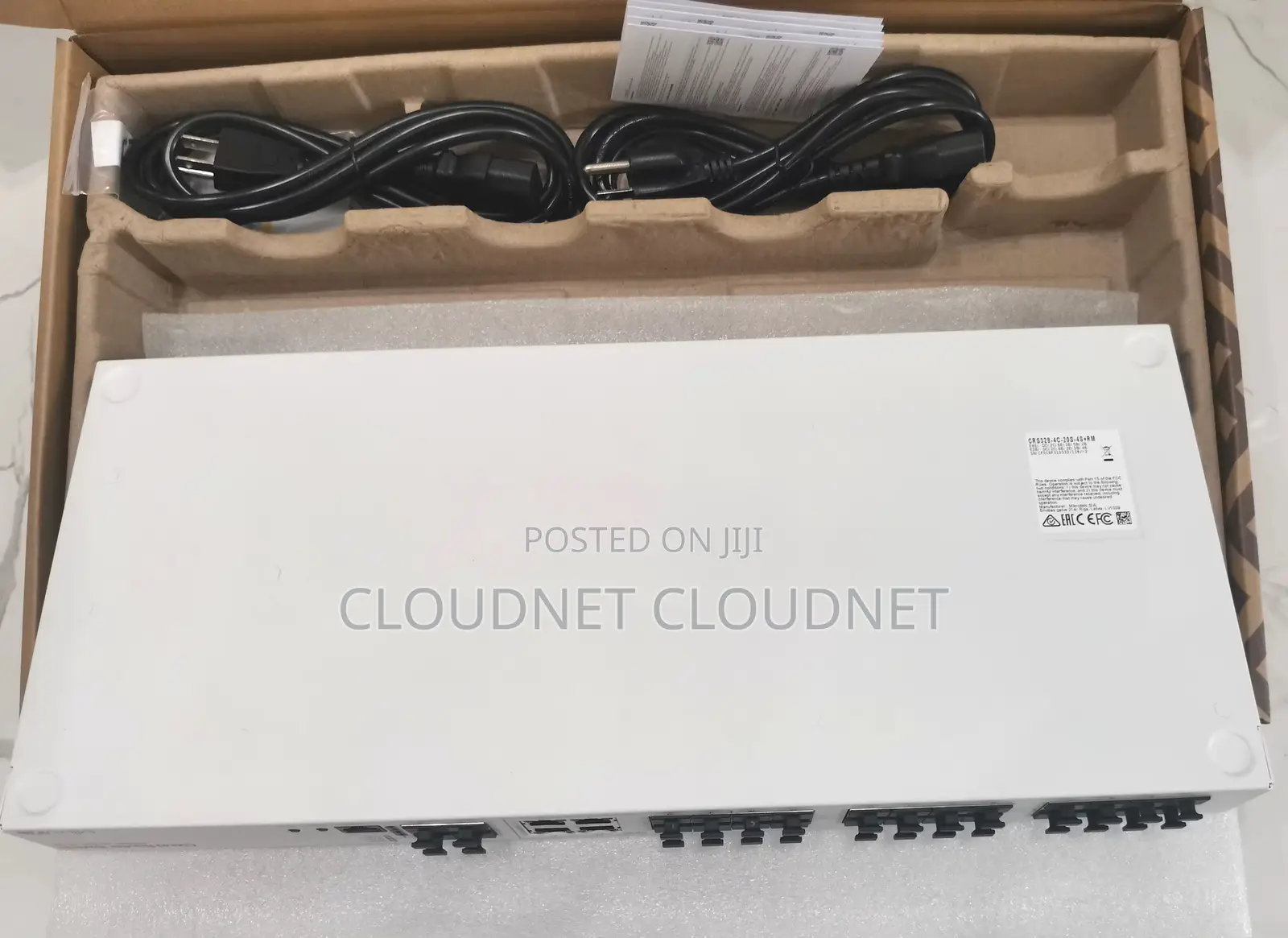 MikroTik CRS328-4C-20S-4S+RM Switch