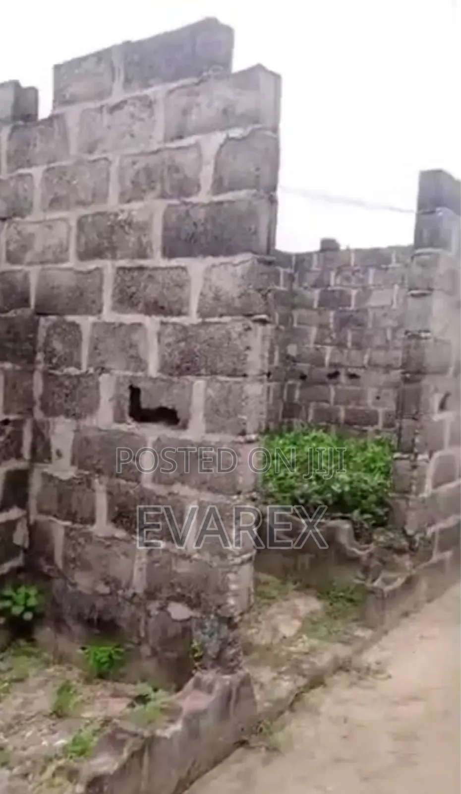 5bdrm Block of Flats in Iba / Ojo for sale