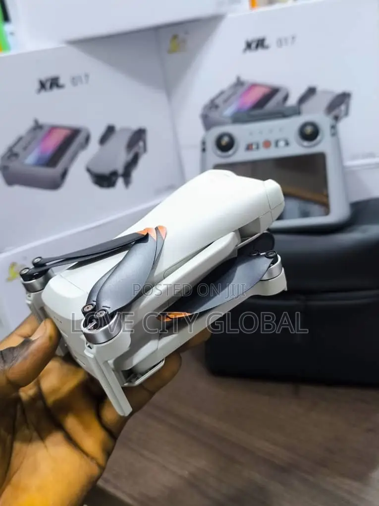 XIL 017 GPS HD Drone 3-Axis Gimbal,Touch Screen Remote 2 Battery