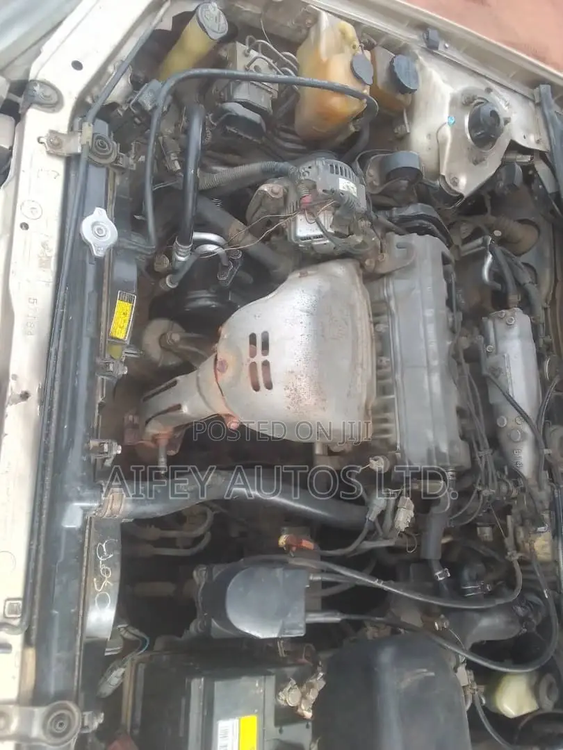 Toyota Camry 2001 Gold