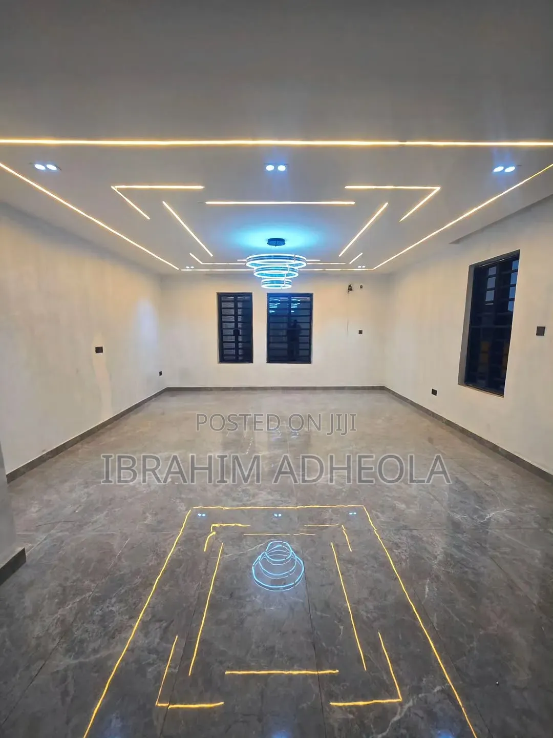 4bdrm Duplex in Yaba for sale