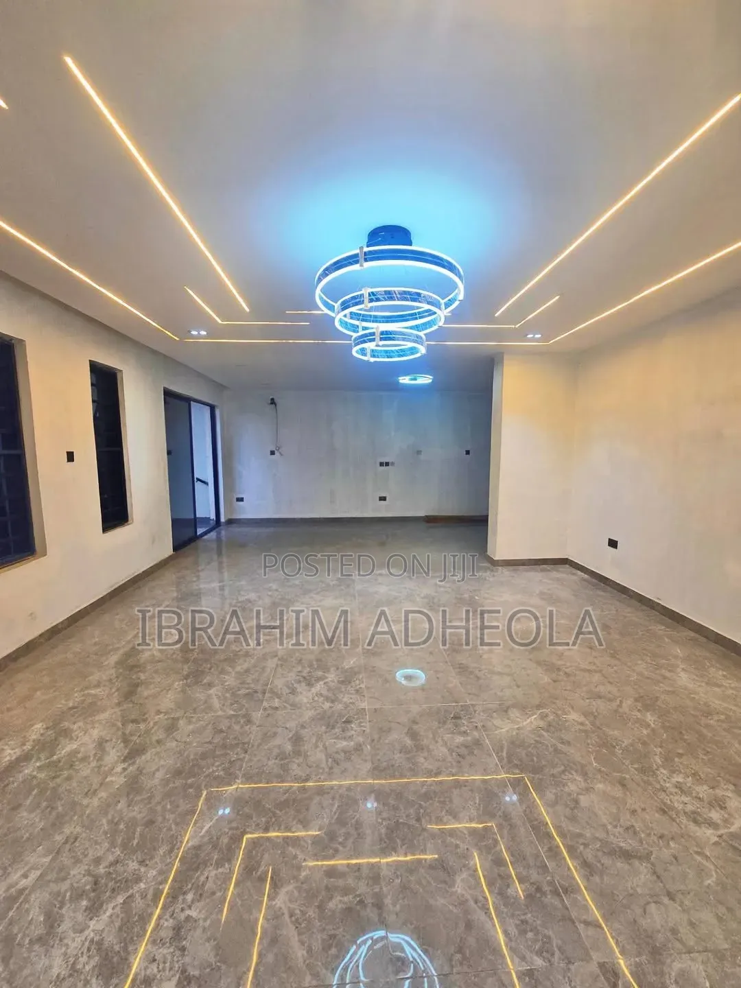 4bdrm Duplex in Yaba for sale