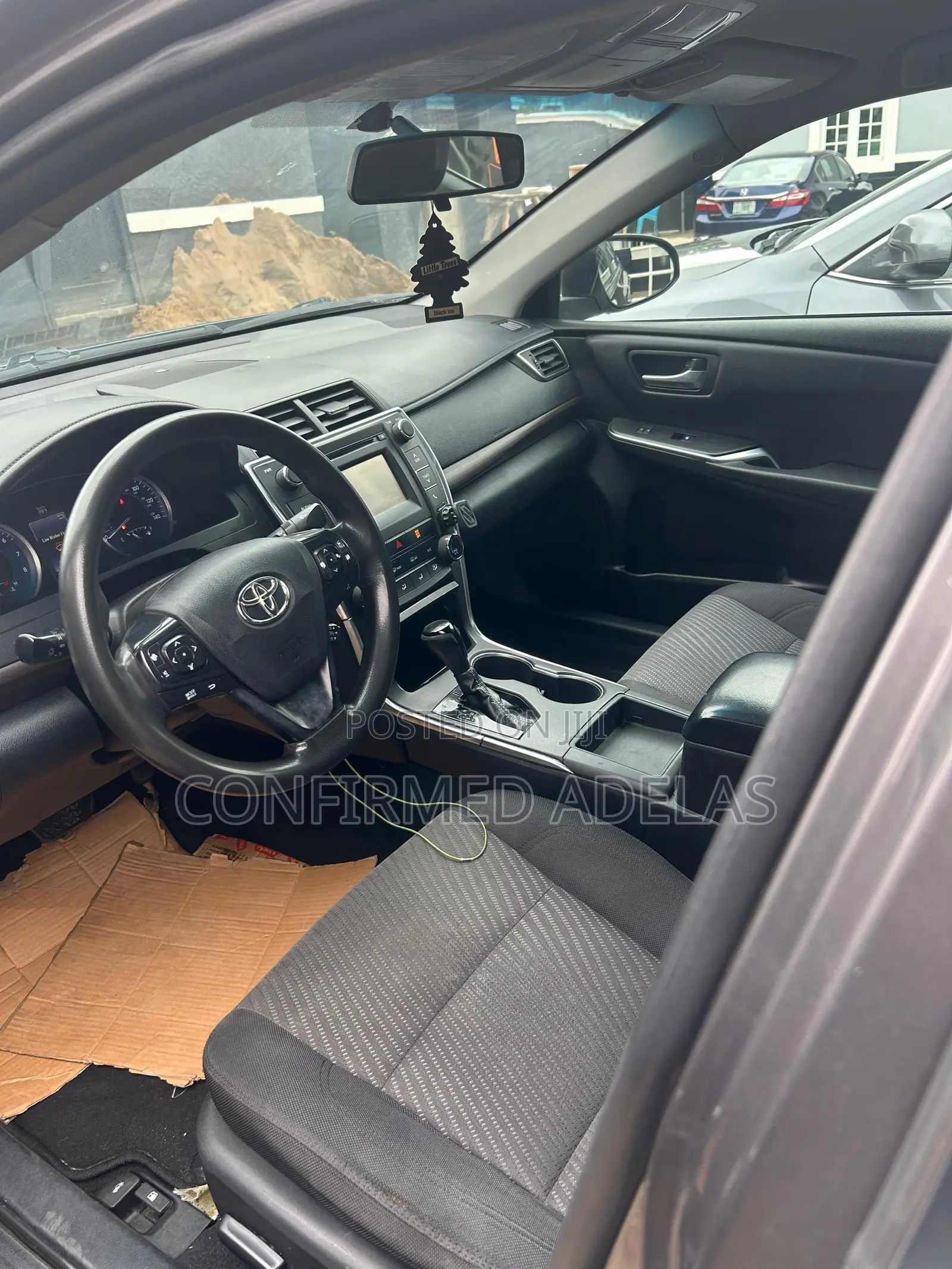 Toyota Camry SE 4dr Sedan (2.5L 4cyl 6A) 2016 Gray