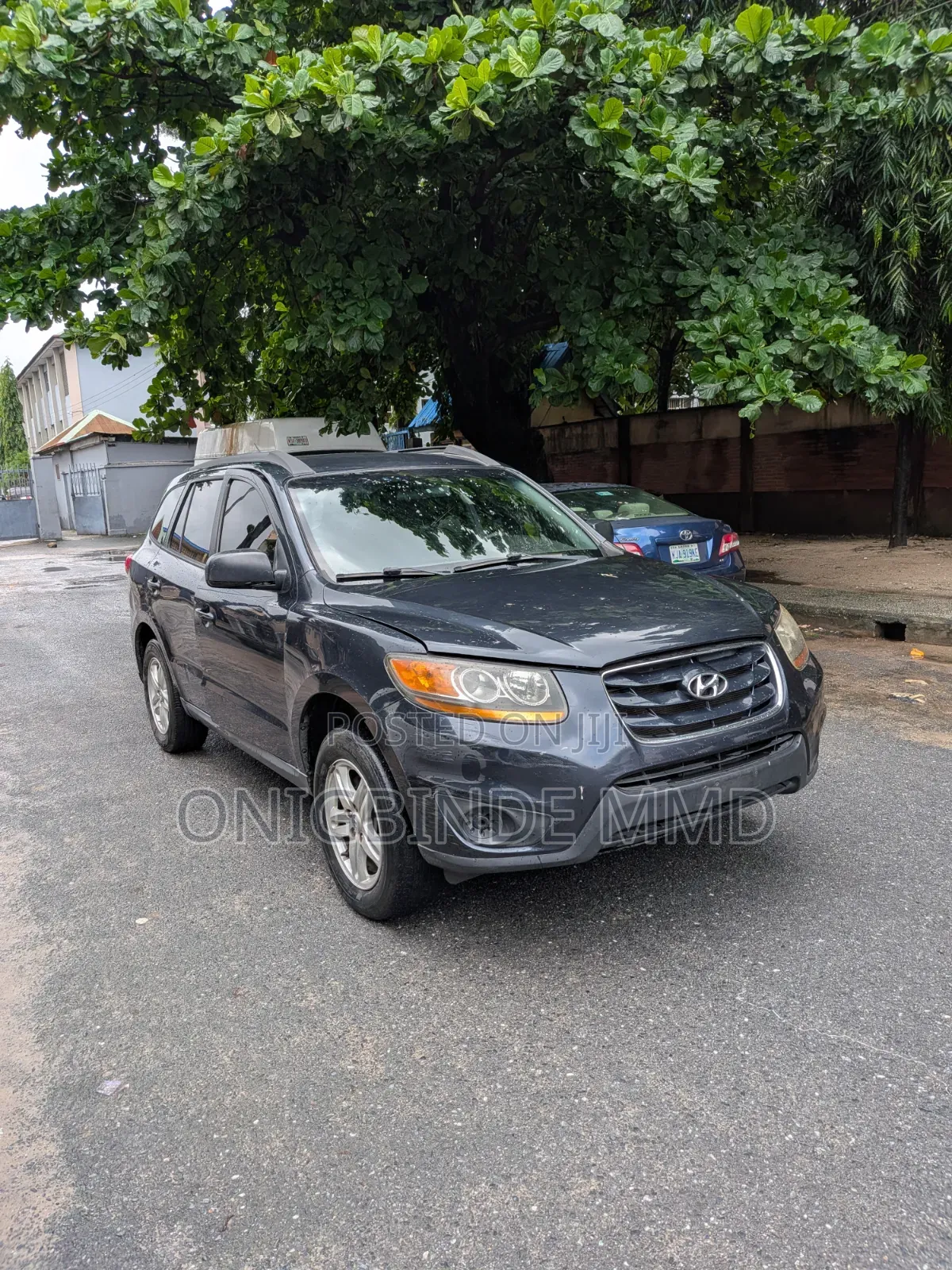 Hyundai Santa Fe 2011 Gray