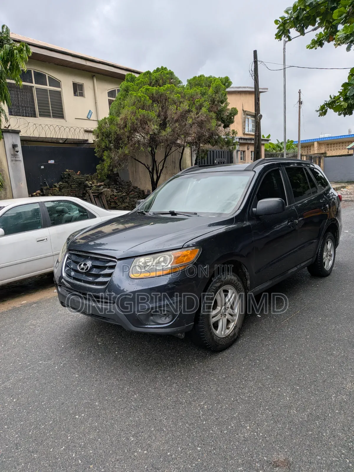 Hyundai Santa Fe 2011 Gray