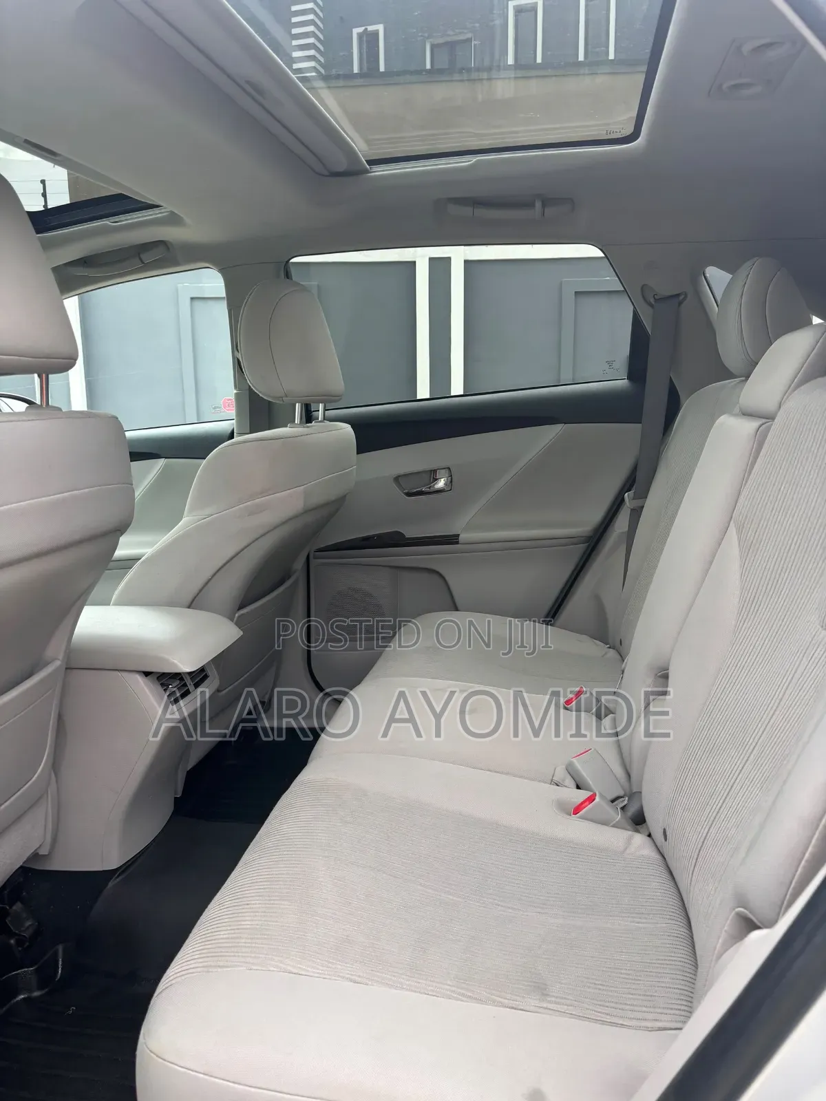 Toyota Venza 2010 Silver