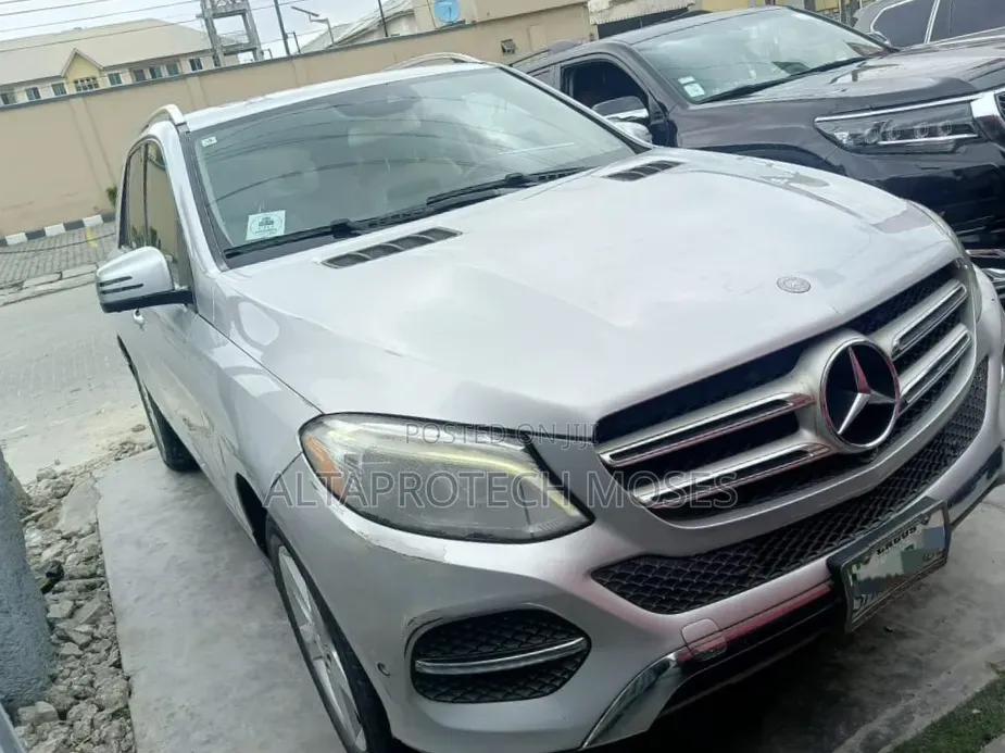 Mercedes-Benz GLE-Class 2017 Silver