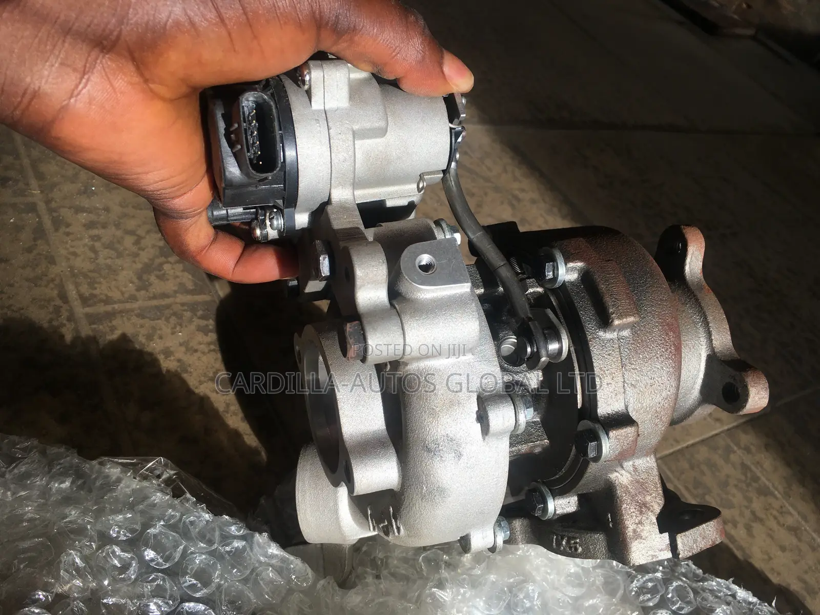 Turbocharger Toyota Land Cruiser 1VD V8 Engine
