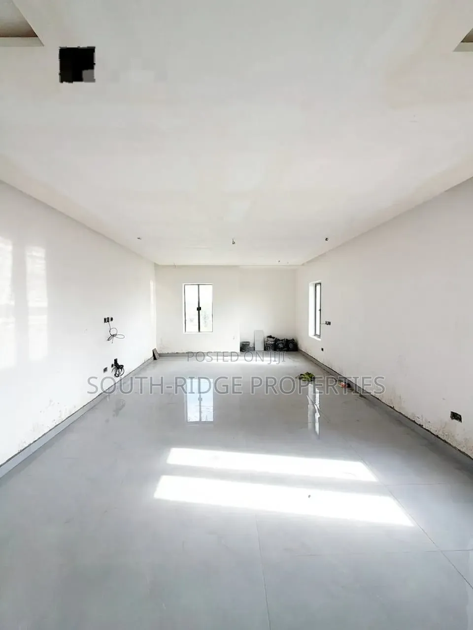 5bdrm Duplex in Kado for sale