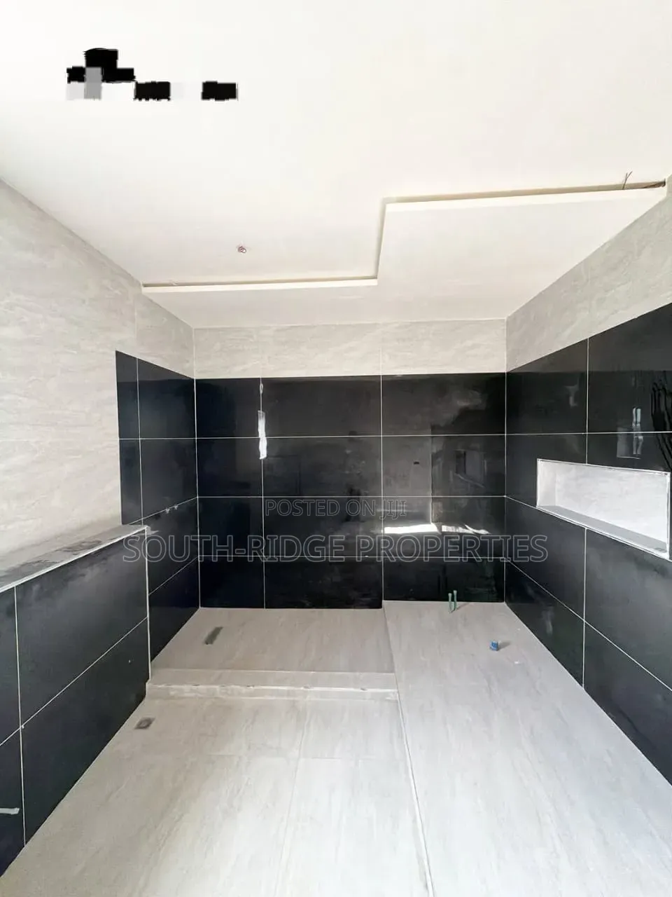 5bdrm Duplex in Kado for sale