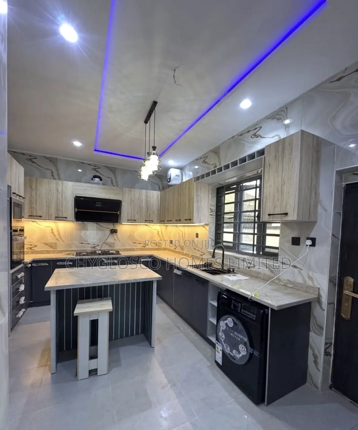 4bdrm Duplex in Eliozu for sale