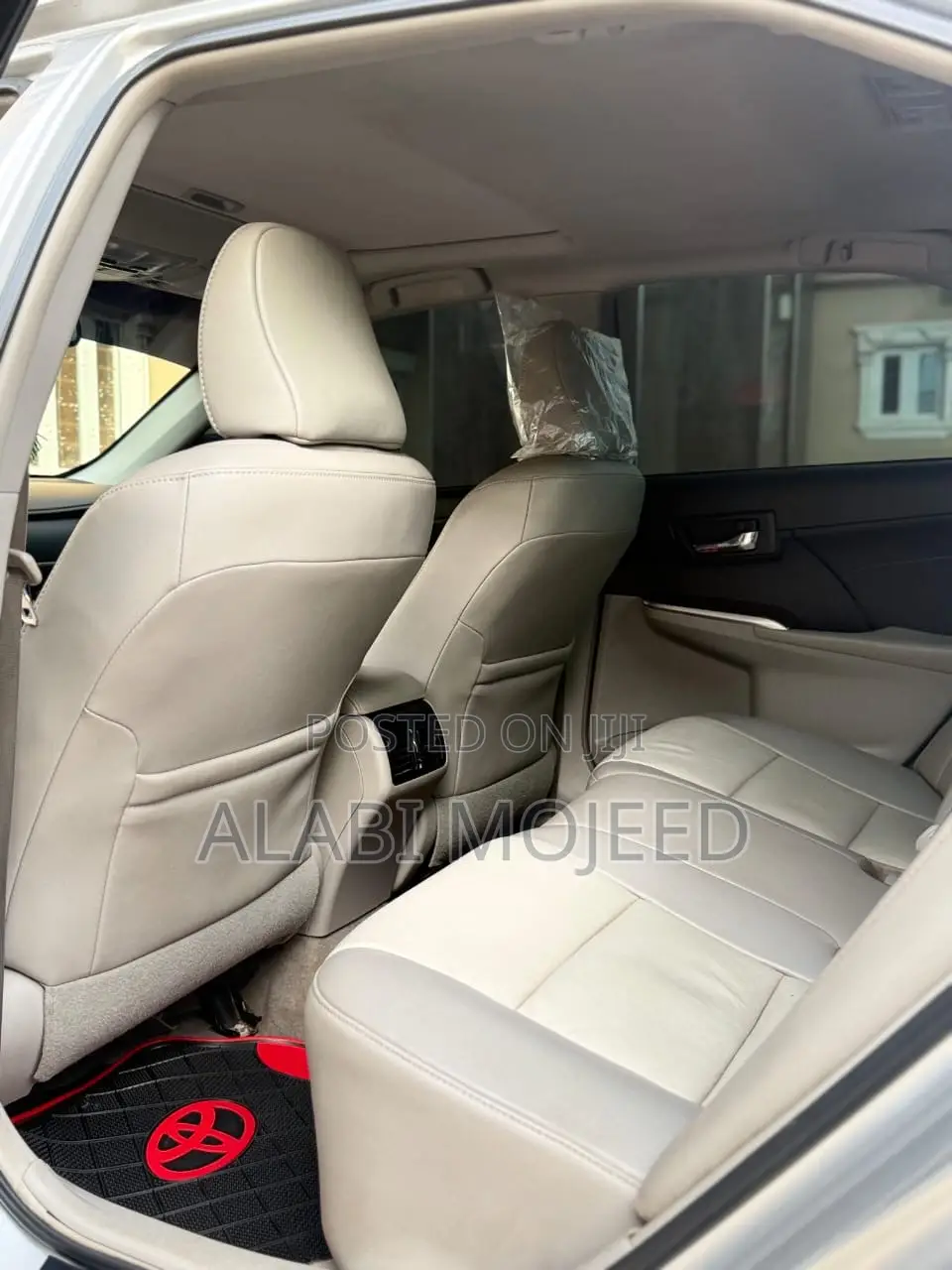 Toyota Camry XLE 4dr Sedan w/Prod. End 11/13 (3.5L 6cyl 6A) 2014 Silver