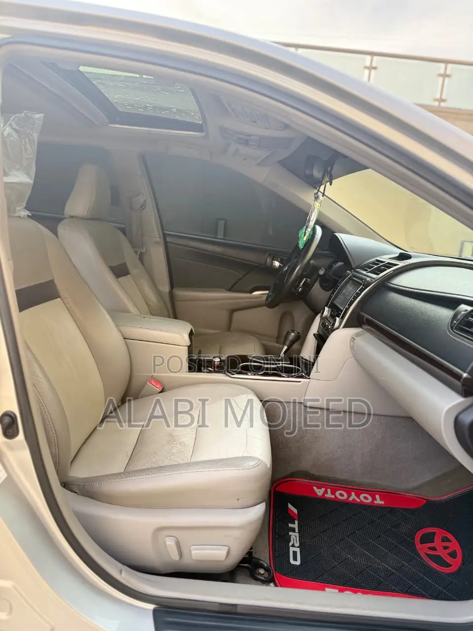 Toyota Camry XLE 4dr Sedan w/Prod. End 11/13 (3.5L 6cyl 6A) 2014 Silver