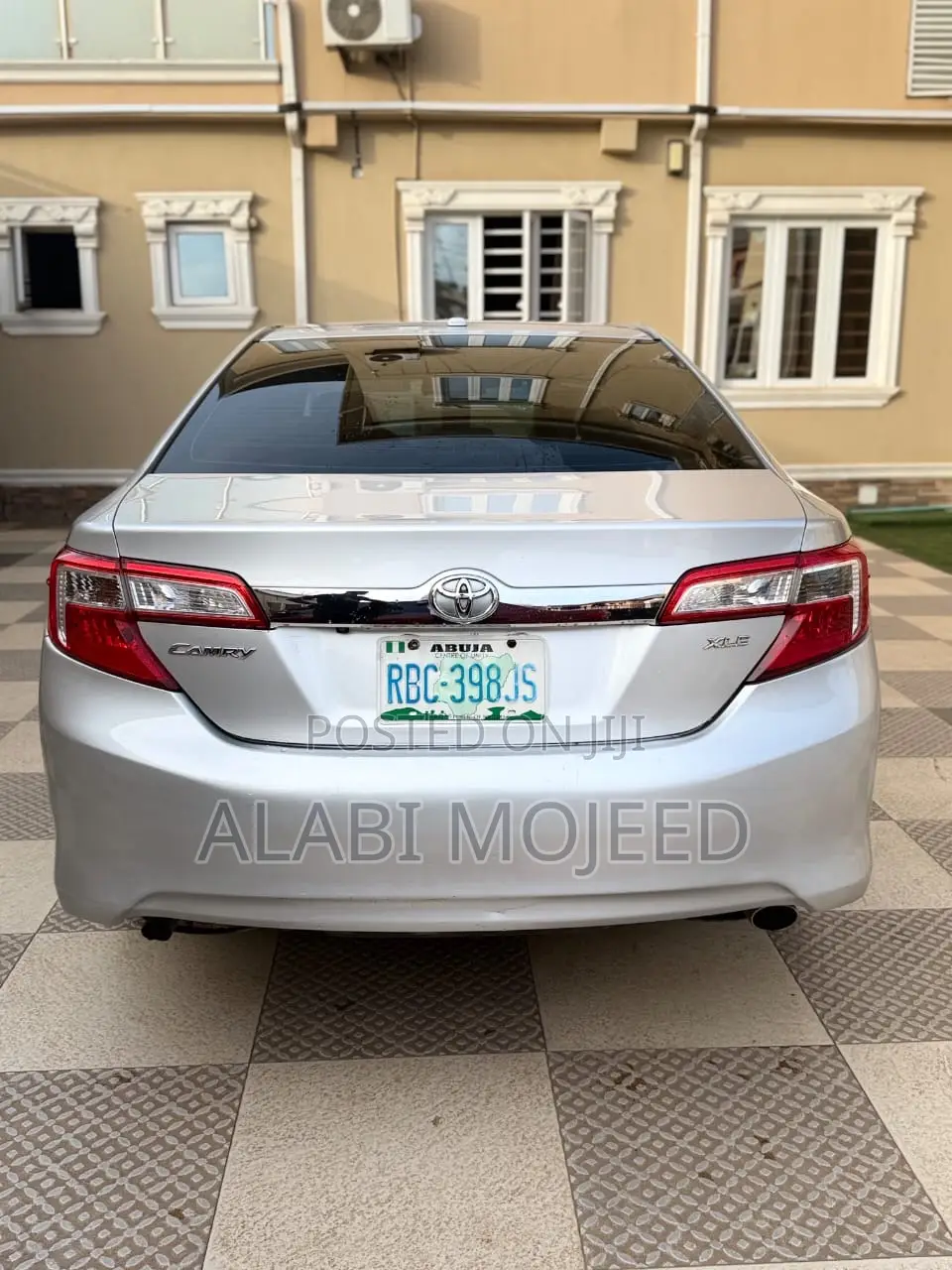 Toyota Camry XLE 4dr Sedan w/Prod. End 11/13 (3.5L 6cyl 6A) 2014 Silver
