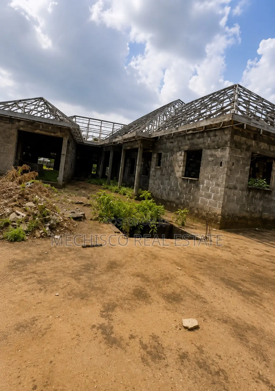 2bdrm Block of Flats in Rumuduru for sale