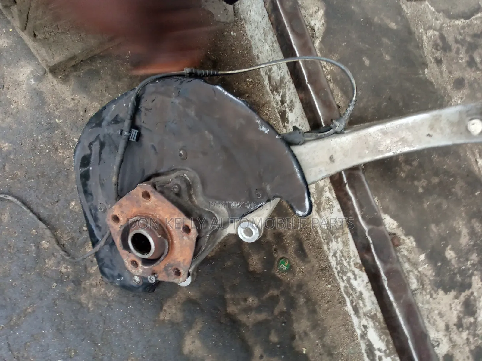 Audi Q8 Front Hub