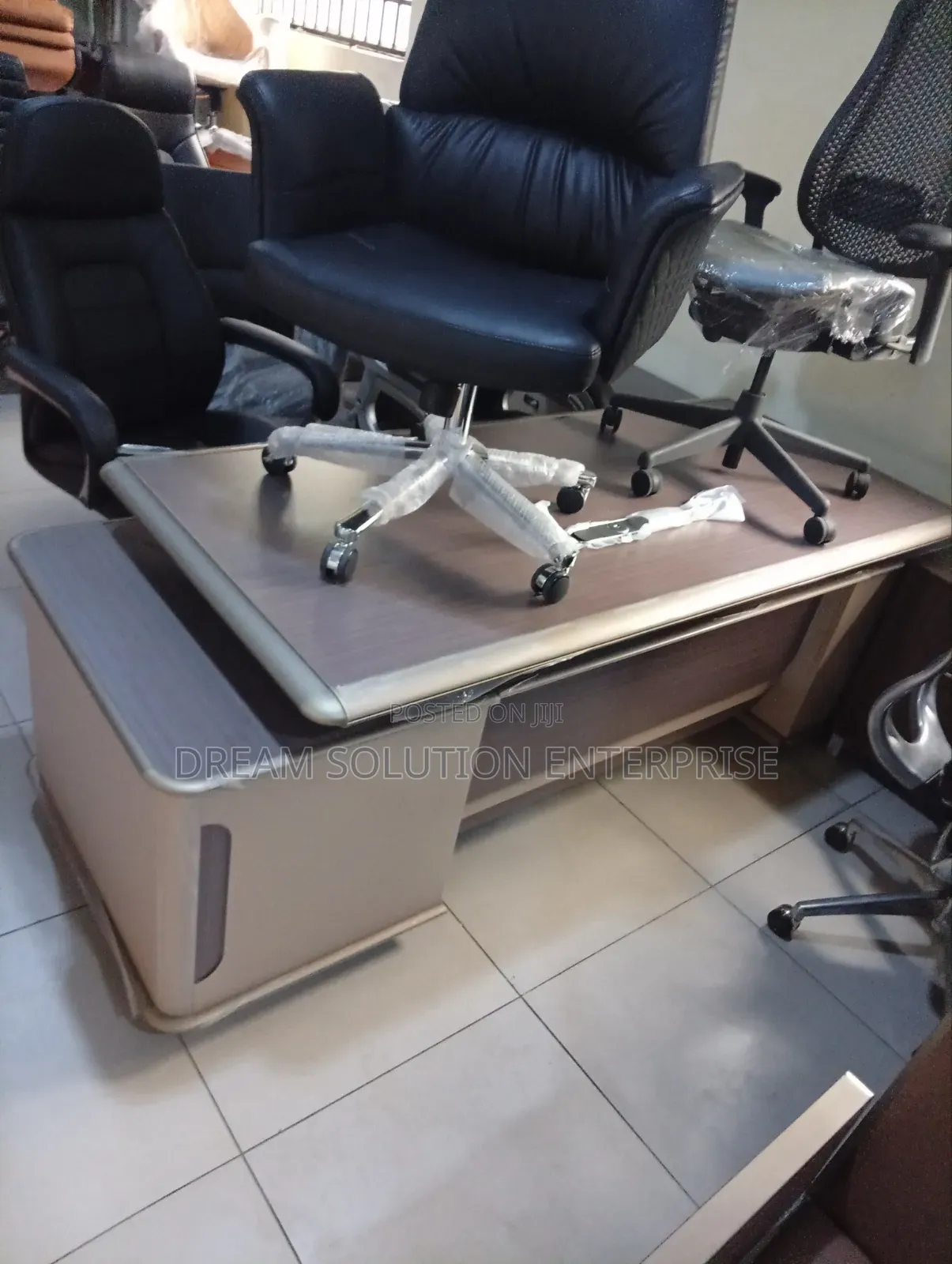 Quality Imported Office Executive Director Table