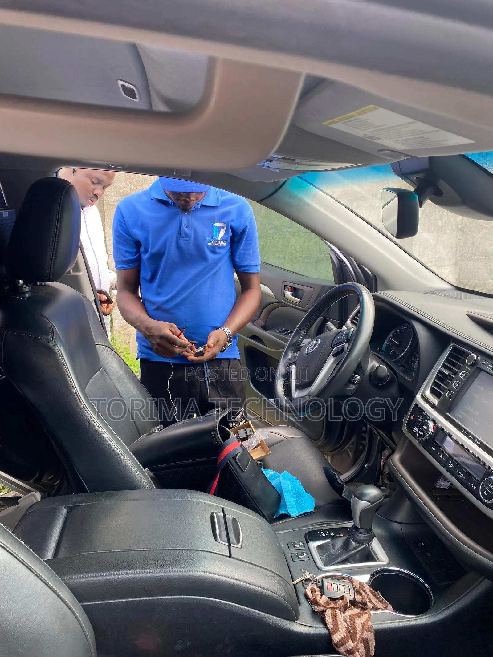 Professional Car Tracking and Installation