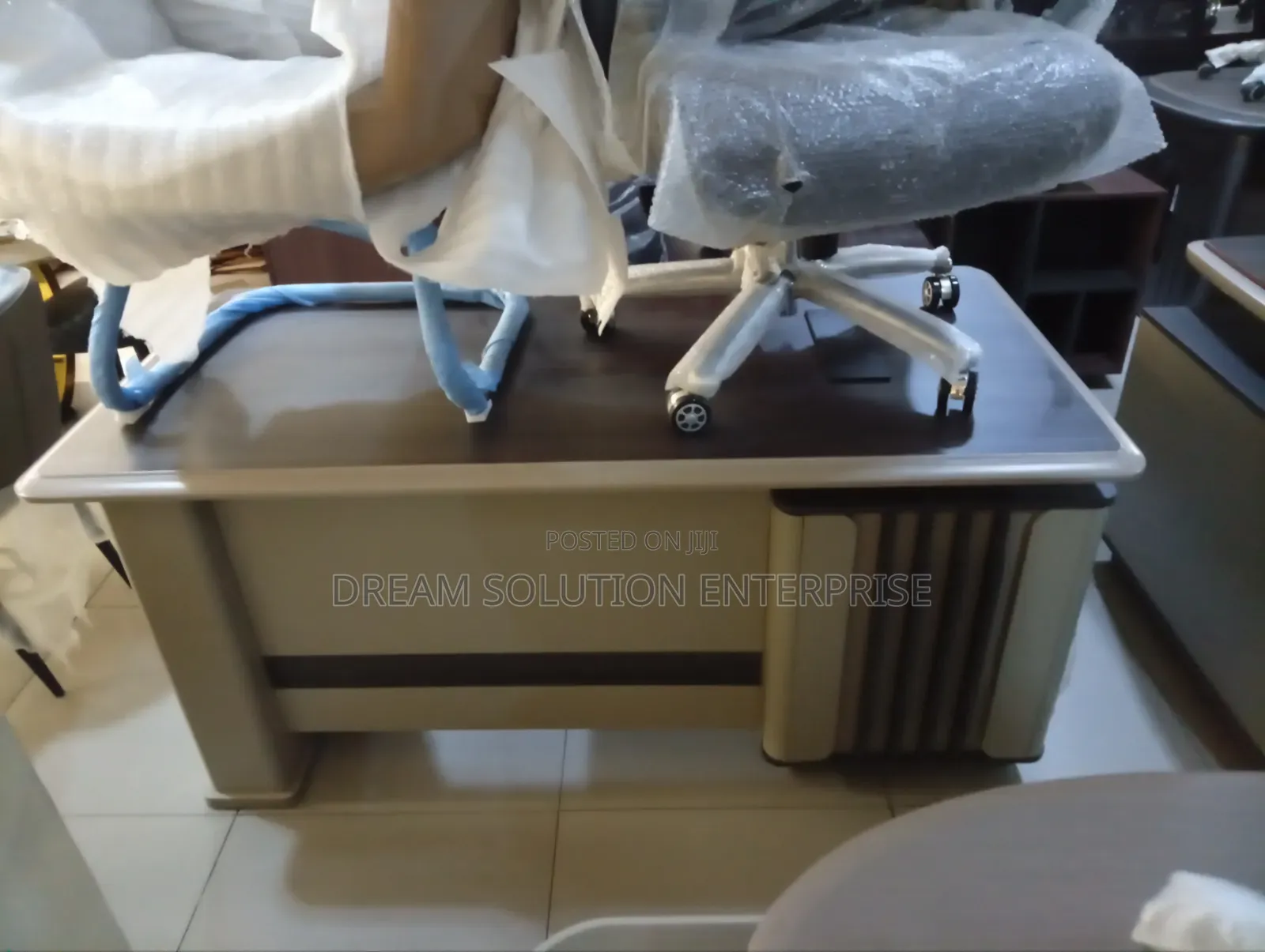 1.6 Meter Office Table With Extension