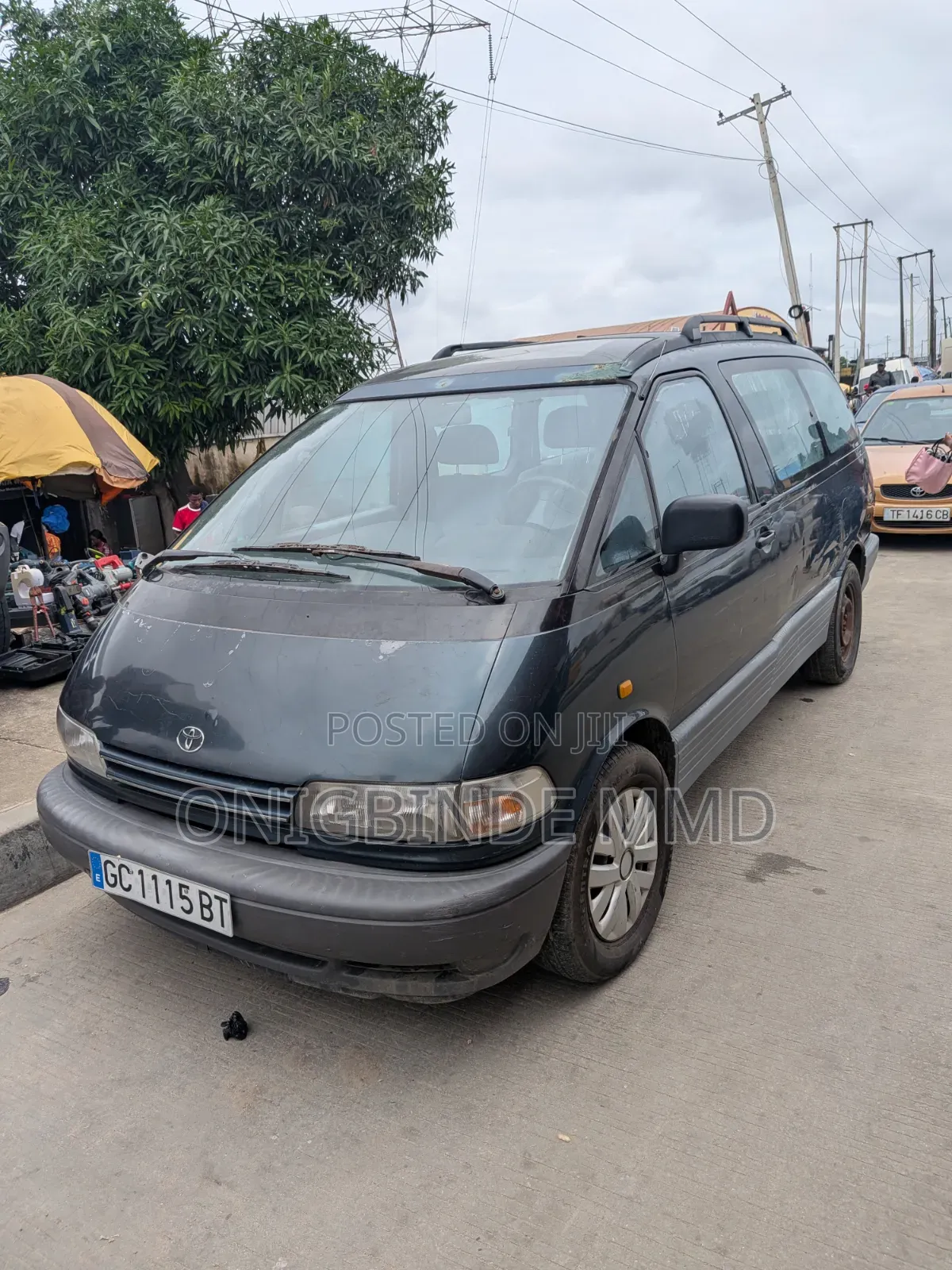 Toyota Previa 2000 Gray
