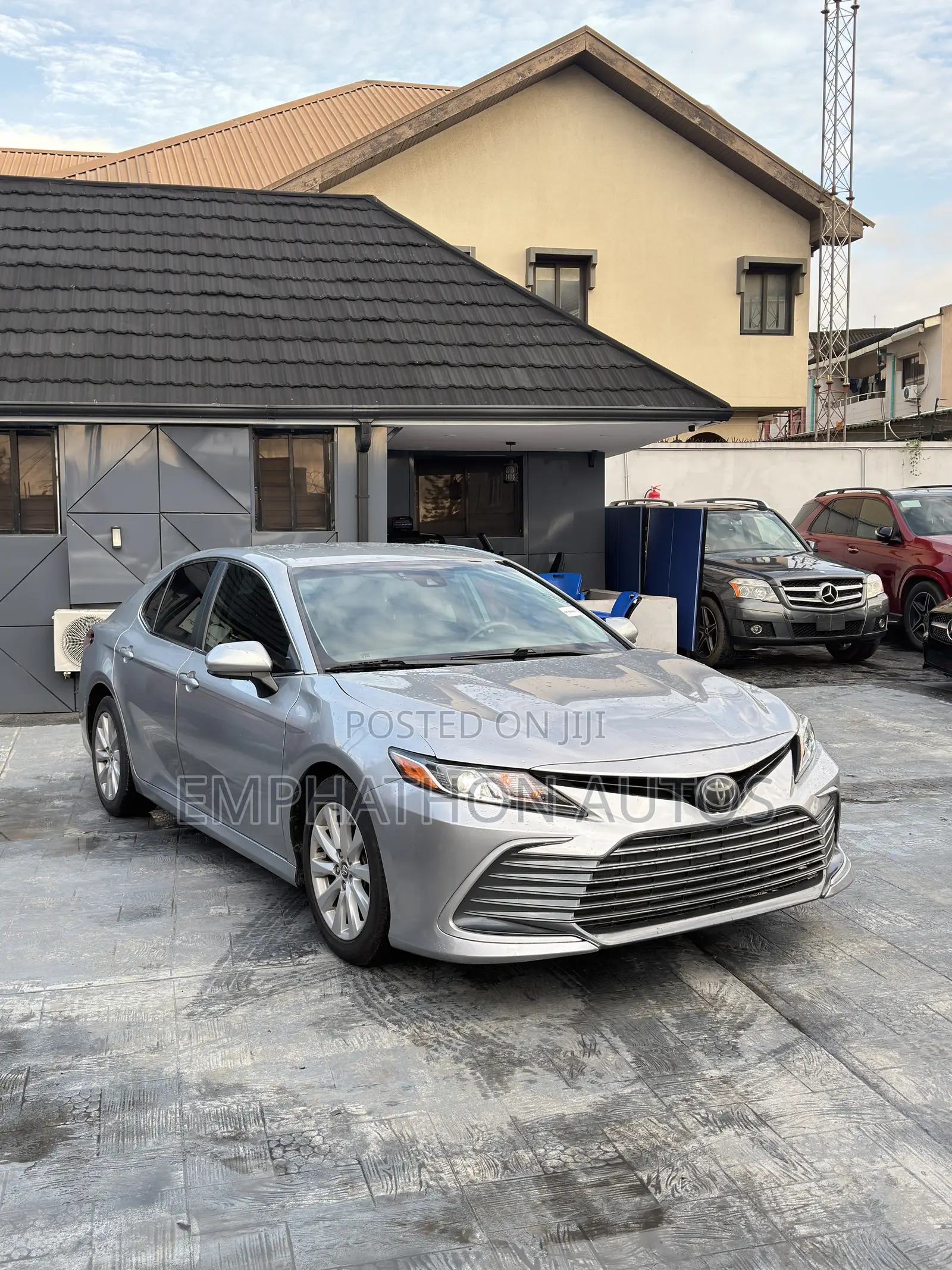 Toyota Camry LE FWD 2020 Gray