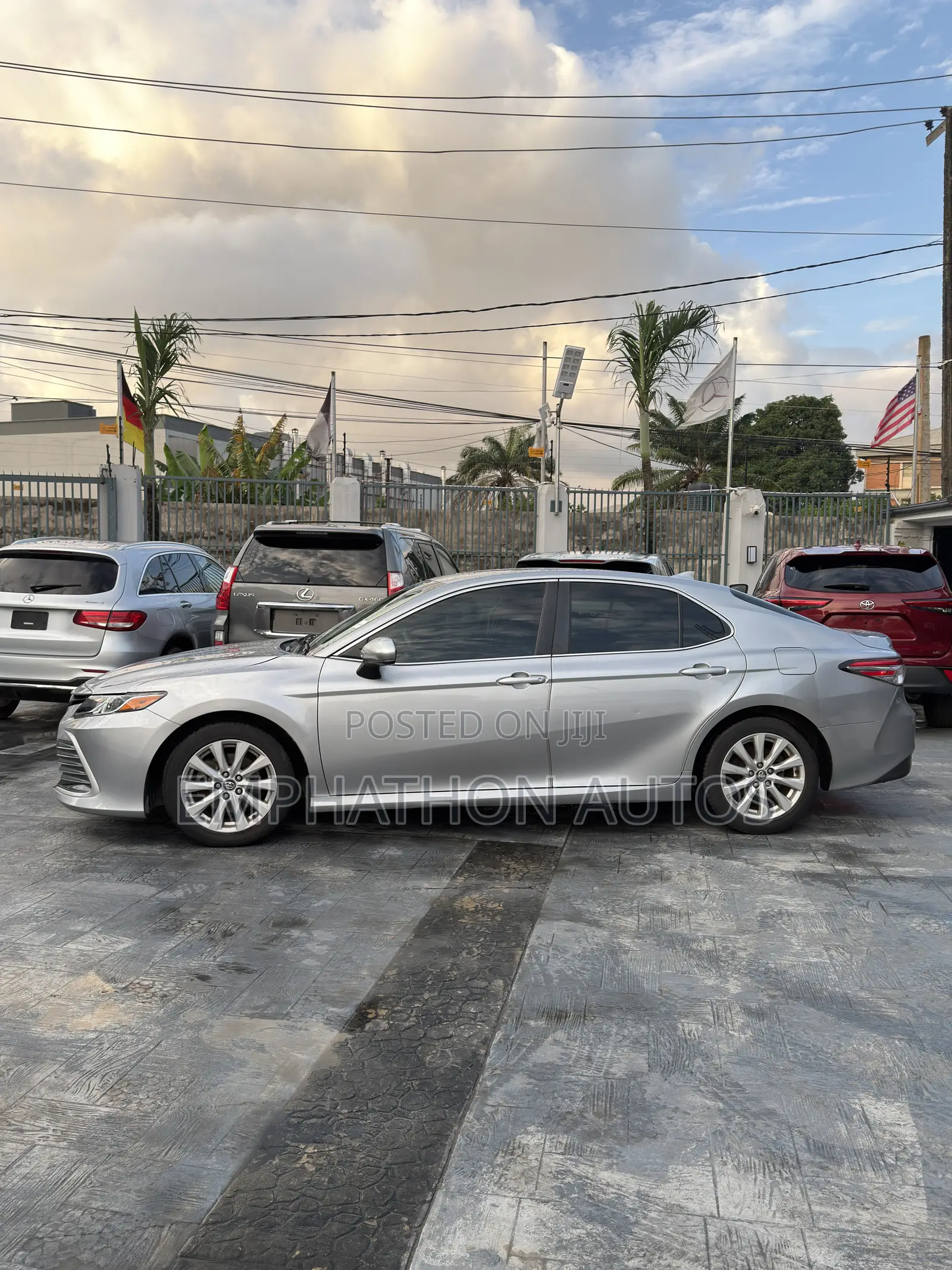 Toyota Camry LE FWD 2020 Gray