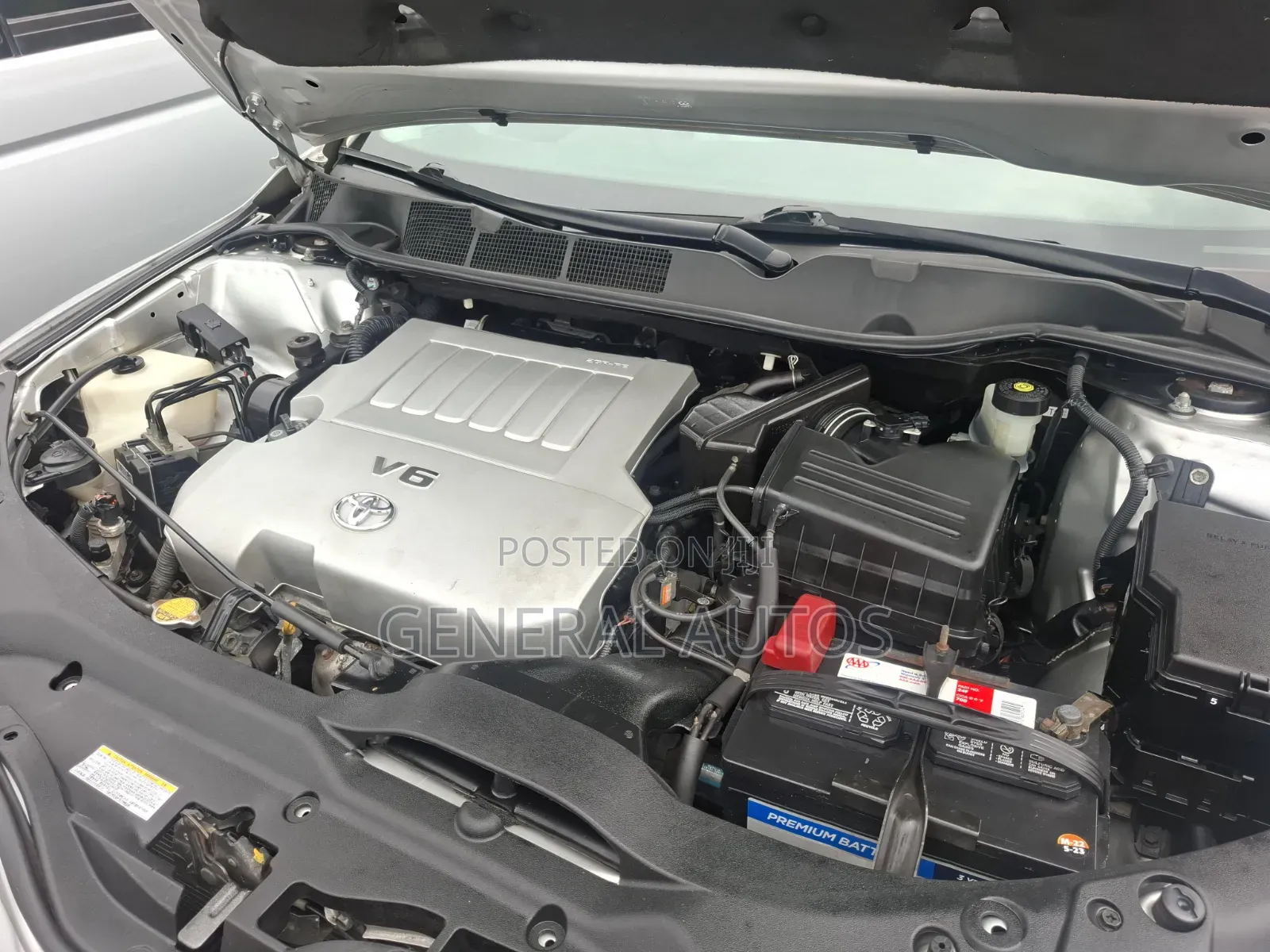Toyota Venza 2012 Silver